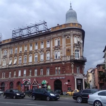 Julia Apartman. Budapest Luaran gambar
